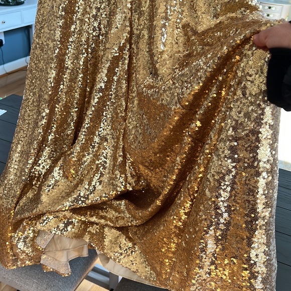 NEW TONY BOWLS GALA DRESS GOLDEN 8 - Picture 3 of 8